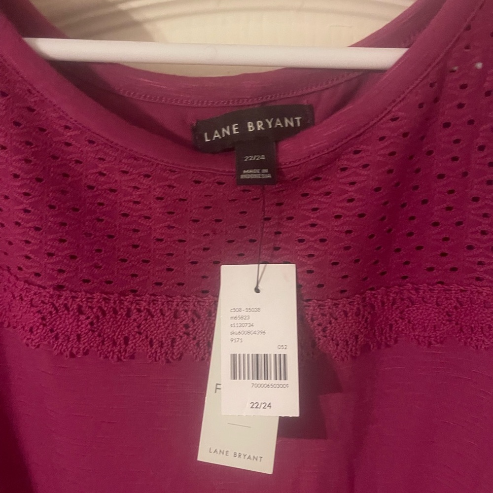 Women’s Lane Bryant Cold-Shoulder Swing Tee NWT - Picture 3 of 3